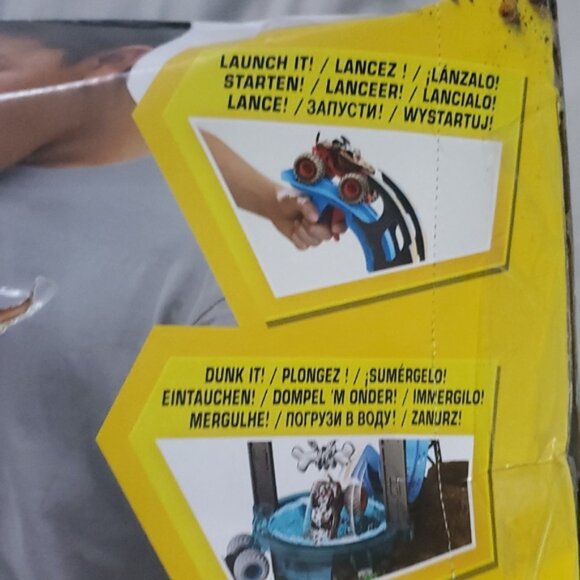 Monster Jam Mud Masters Dunk Tank Playset- New Never Used - Picture 15 of 15